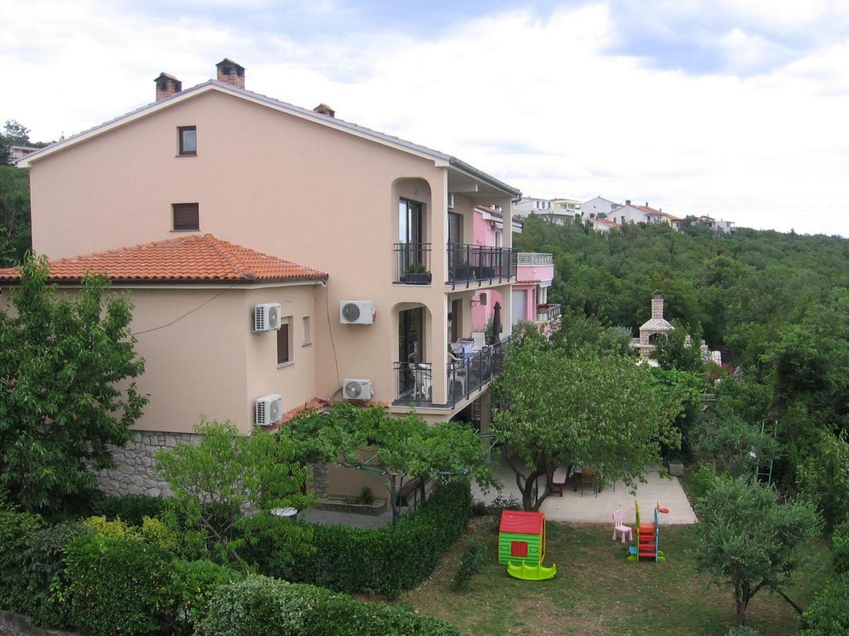 Apartament Apartman Valentić Jadranovo Zewnętrze zdjęcie