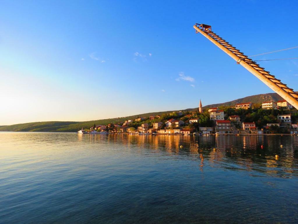 Apartament Apartman Valentić Jadranovo Zewnętrze zdjęcie